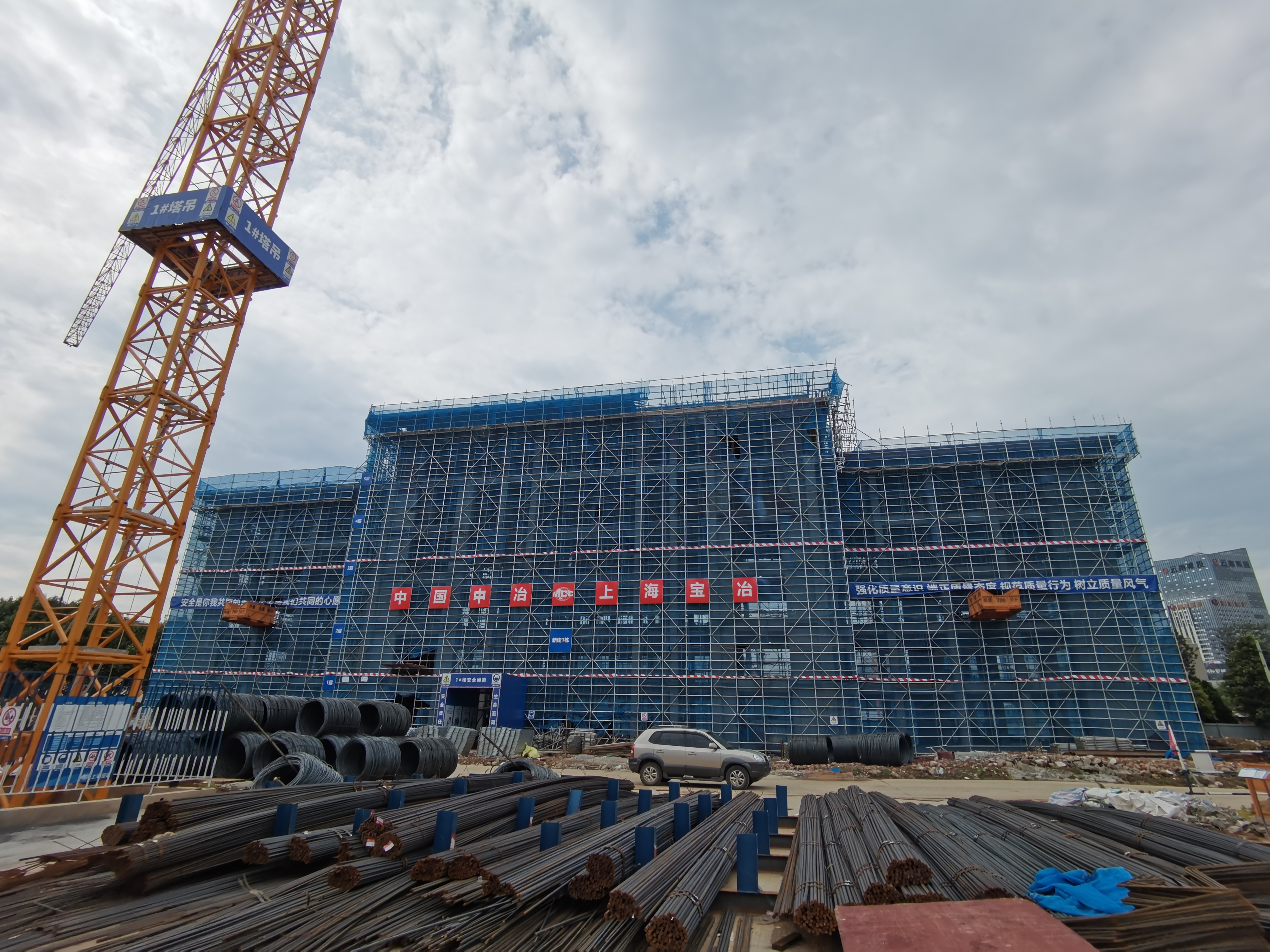 云南盘扣式脚手架施工项目《上海宝冶》施工现场