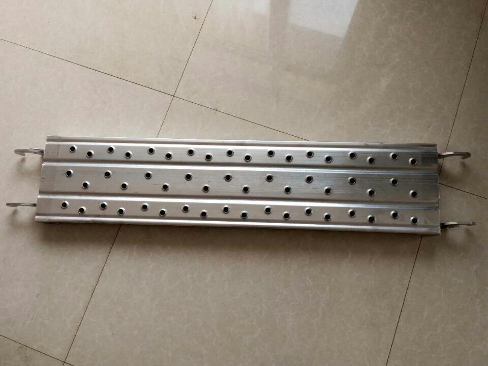 盘扣式脚手架脚踏板(图1) 盘扣式脚手架脚踏板(图1)